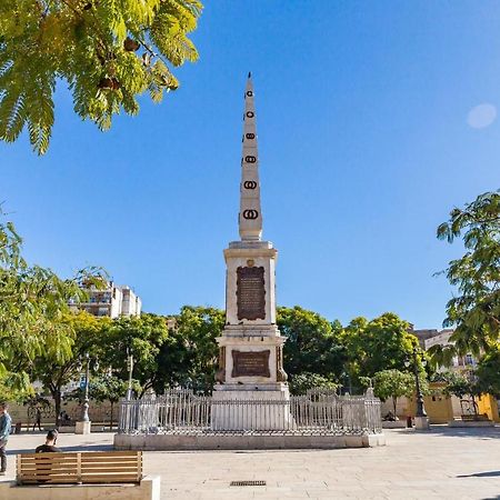 Central Malaga Apartment At Mitjana Plaza Zewnętrze zdjęcie