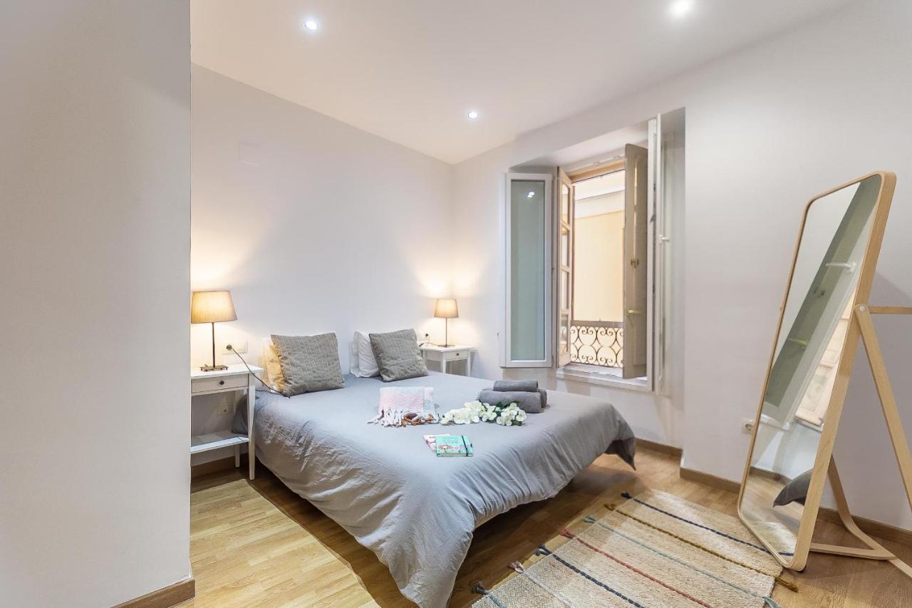 Central Malaga Apartment At Mitjana Plaza Zewnętrze zdjęcie