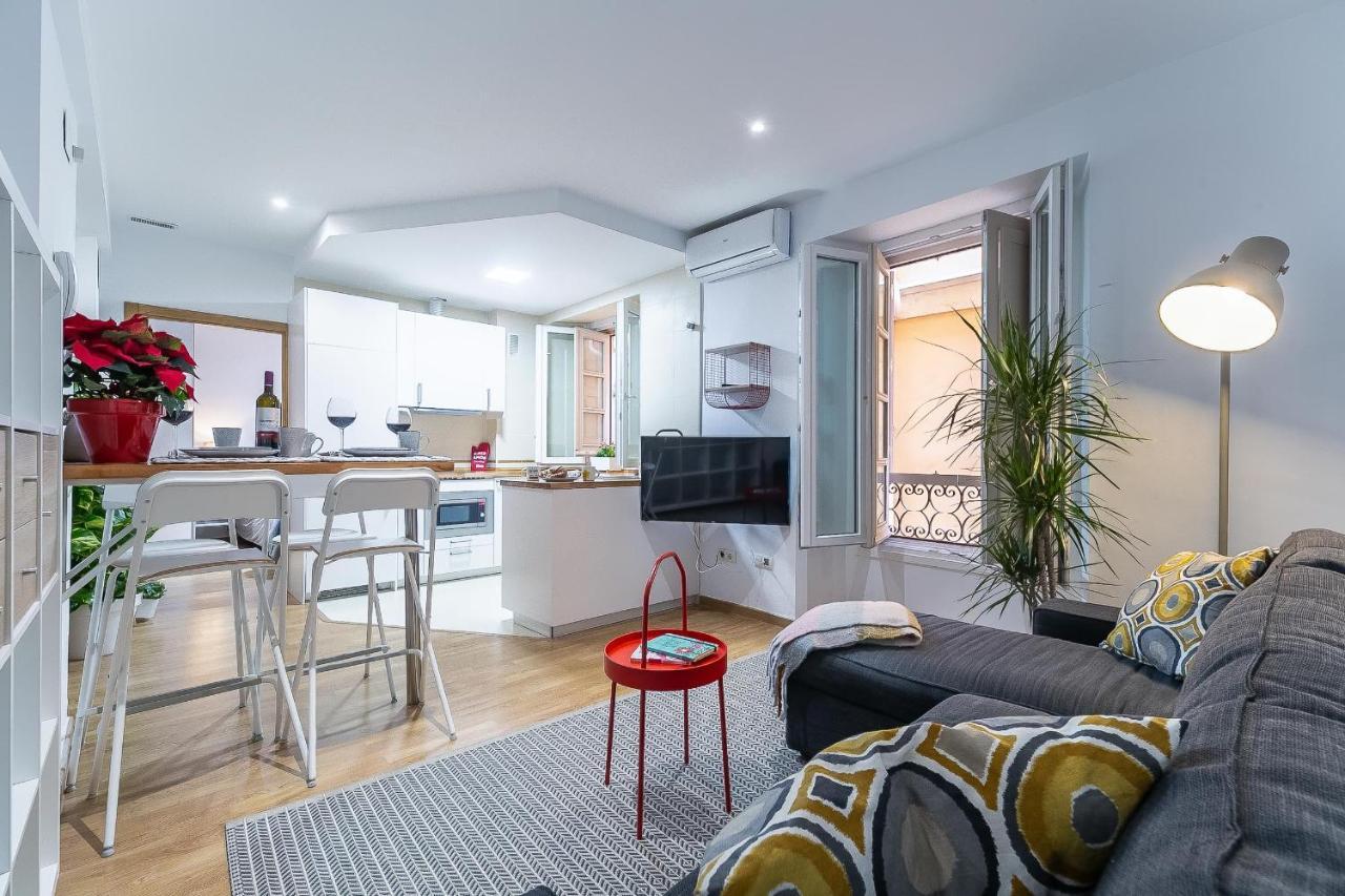 Central Malaga Apartment At Mitjana Plaza Zewnętrze zdjęcie