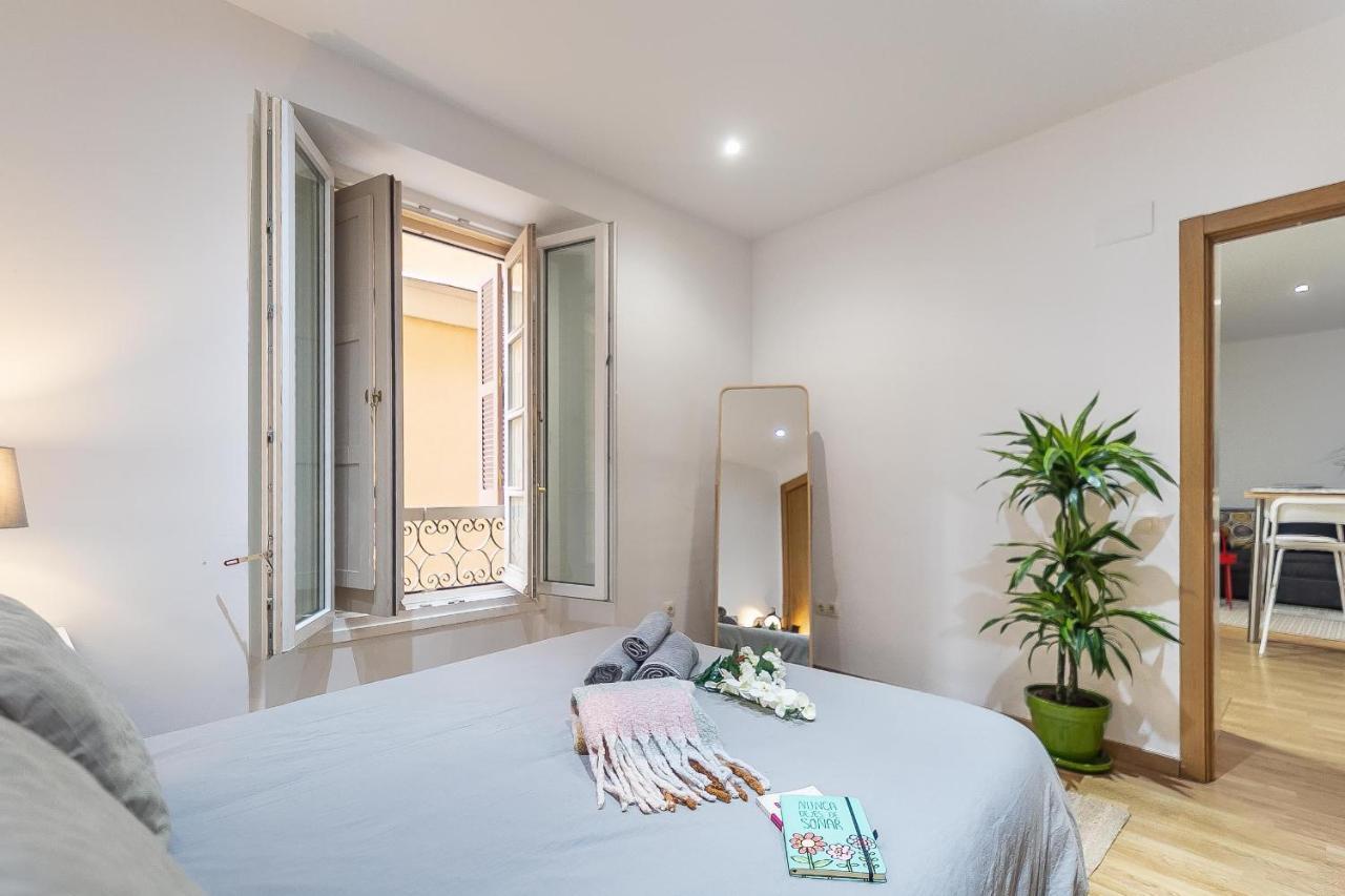Central Malaga Apartment At Mitjana Plaza Zewnętrze zdjęcie